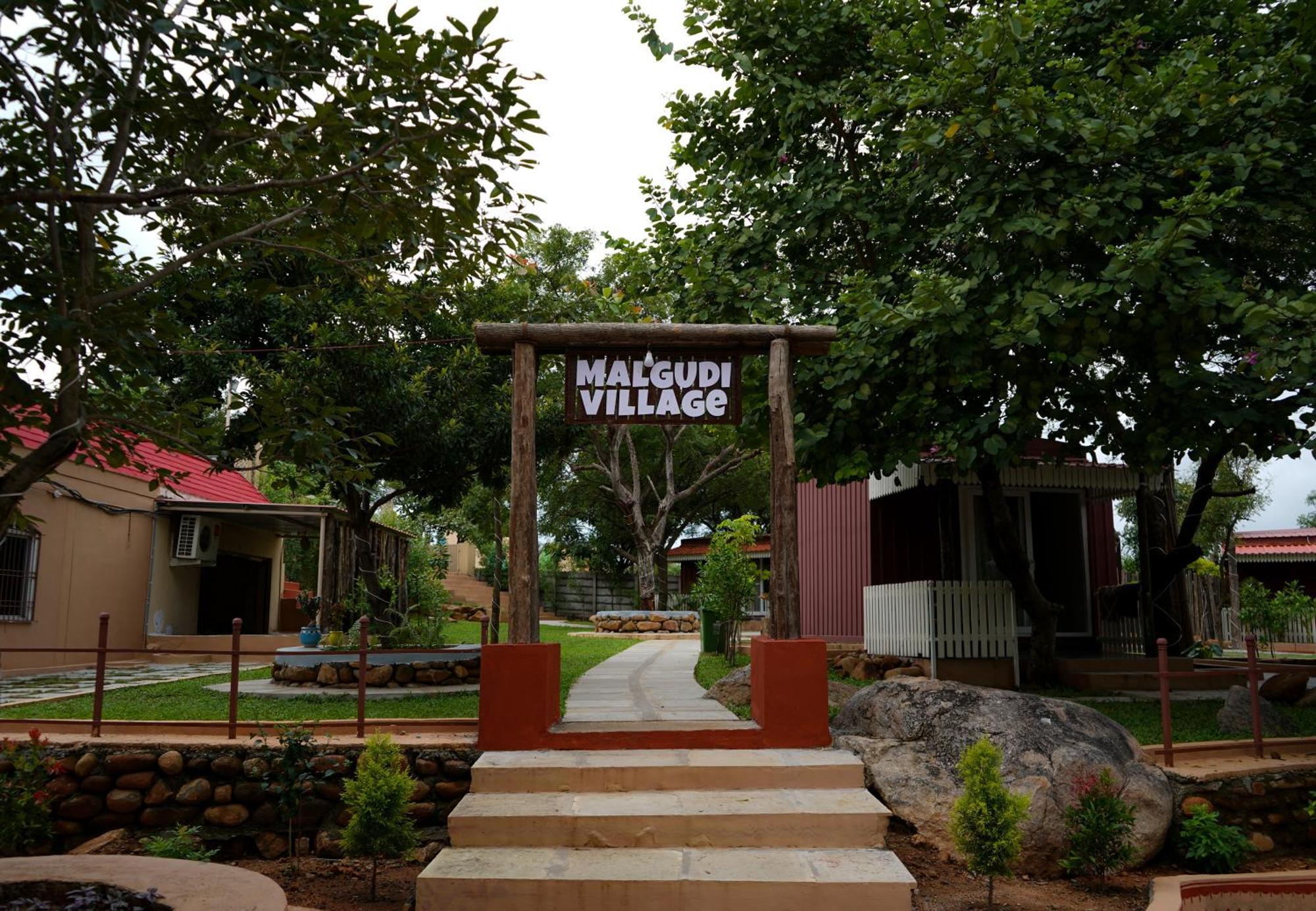 Village Trails Resort Hyderabad Eksteriør bilde